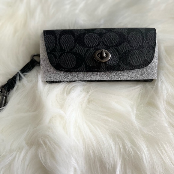 😱😍 coach signature sunglasses case - Picture 5 of 5